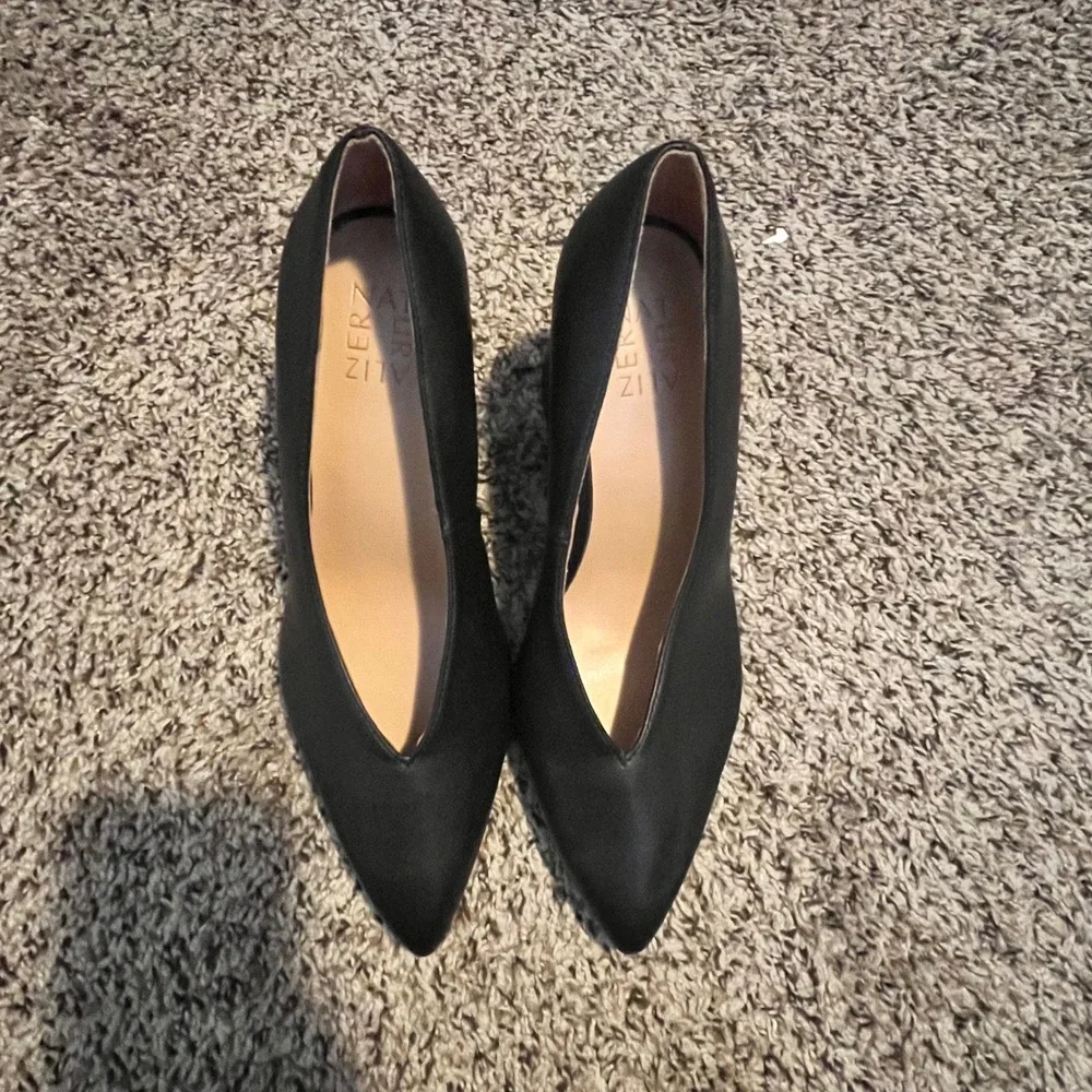 Naturalizer Pacer Black Pointed Toe Block Heel Pumps Women's 8.5W Wide Width